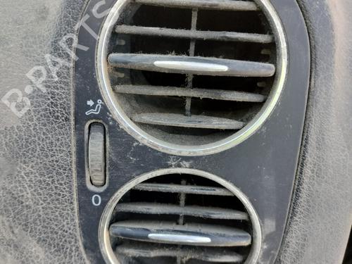 Used Air vent Air vent VW GOLF PLUS V (5M1, 521) 2.0 TDI (136 hp) 33976279 33976279