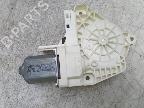 Used Right rear window motor Right rear window motor AUDI A4 B8 (8K2) 3.0 TDI (204 hp) 19505952 19505952