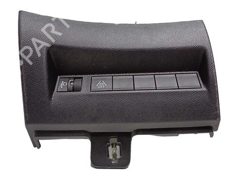 Used Headlight switch Headlight switch PEUGEOT 208 II (UB_, UP_, UW_, UJ_) e-208 (136 hp) 33286067 33286067