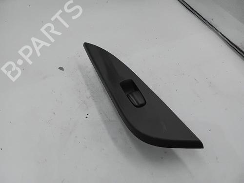 Used Right front window switch NISSAN PULSAR Hatchback (C13) 1.5 dCi (110 hp) 27695186