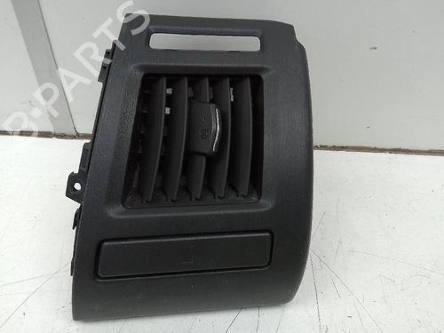 Used Air vent TOYOTA PRIUS PLUS (_W4_) 1.8 Hybrid (ZVW40W, ZVW41W) (136 hp) 19082361