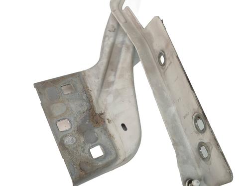 hingedoor-check-strap-jaguar-f-pace-x761-2015-26054005 main image