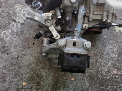 Used Gearbox VW TOURAN (1T1, 1T2) 1.9 TDI (105 hp) 27669351