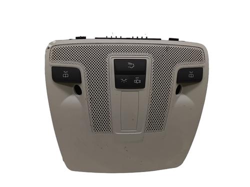 Używane Lampa oświetlenia wnętrza MERCEDES-BENZ A-CLASS (W176) A 160 CDI / d (176.011) (90 hp) 30051686
