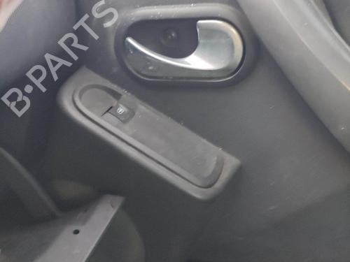 Used Front right interior door handle DACIA DUSTER (HS_) 1.5 dCi (HSAJ) (90 hp) 28148015