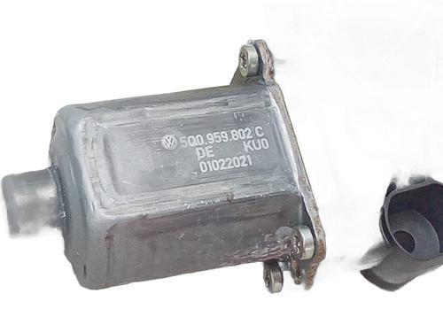 Right rear window motor AUDI Q3 (F3B) 35 TFSI | BP28149666E22 - Image 3