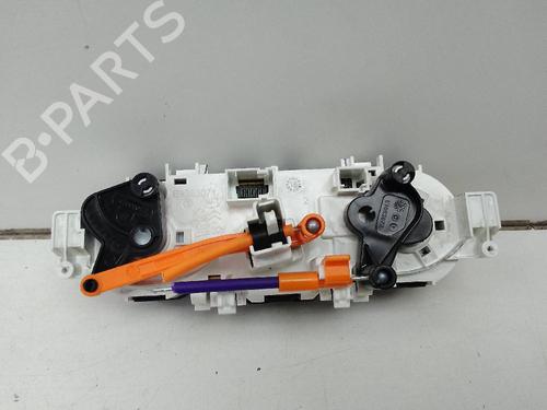 Climate control PEUGEOT 208 I (CA_, CC_) 1.2 VTI 82 | BP19582691I5 