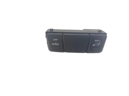 Used Switch Switch INFINITI Q30 1.5 D (109 hp) 19505575 19505575