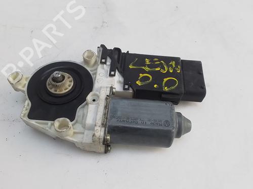 Right front window motor SEAT LEON (1M1) 1.6 16 V | BP28840609E20 - Image 3