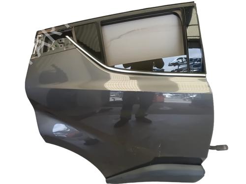 right-rear-door-toyota-c-hr-_x1_-2016-33457397 main image
