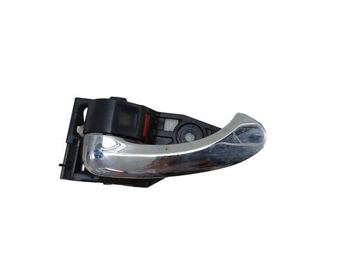 Used Rear left interior door handle Rear left interior door handle TOYOTA RAV 4 III (_A3_) 2.2 D 4WD (ALA30_, ALA30R) (136 hp) 18586470 18586470