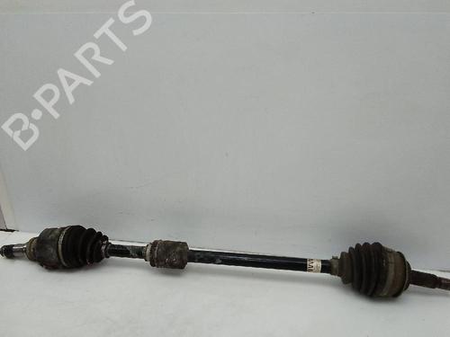 Right front driveshaft TOYOTA YARIS (_P13_) 1.5 Hybrid (NHP130_, NHP130) | BP23643373M39 