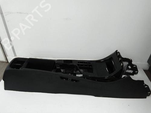 Middle console BMW X2 (F39) sDrive 18 d 9335198-19