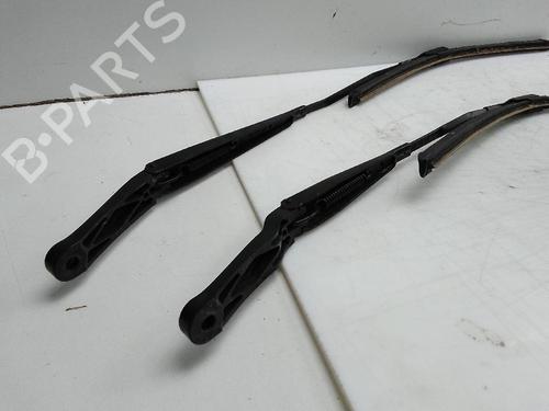 Used Front wipers mechanism AUDI Q5 (FYB, FYG) 2.0 TDI (150 hp) 18577411