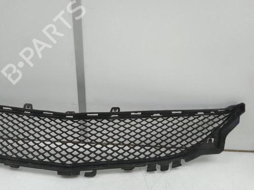 Used Grille SEAT ATECA (KH7, KHP) 1.0 TSI (116 hp) 19091946
