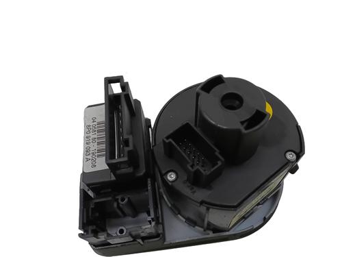 Forlygtekontakt AUDI TT Roadster (8J9) 2.0 TFSI | BP30051382I24