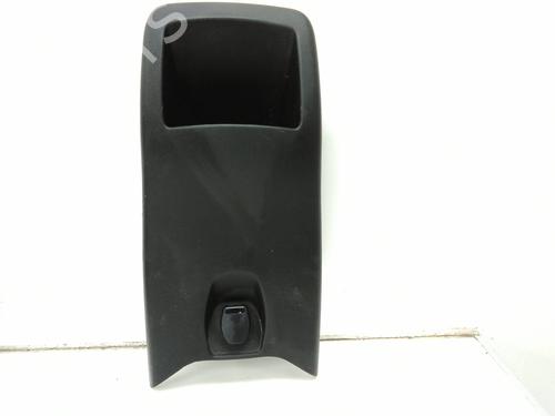 Used Glove box RENAULT KADJAR (HA_, HL_) 1.2 TCe 130 (HLMR) (130 hp) 28148794