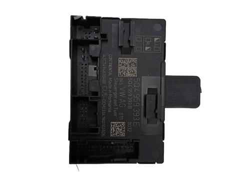 Used Comfort control module SKODA OCTAVIA III Combi (5E5, 5E6) 2.0 TDI (150 hp) 26052862