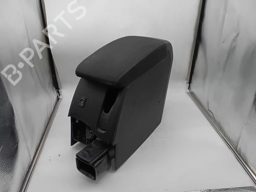 Used Armrest / Center console VW GOLF VI (5K1) 1.4 TSI (122 hp) 28810657