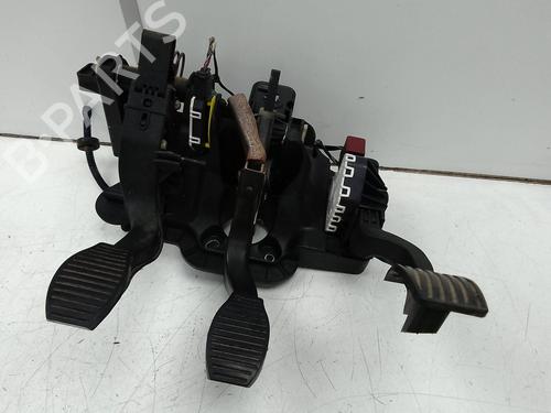 Used Pedal FIAT 500L (351_, 352_) 1.4 (199LYB1B) (95 hp) 28149795