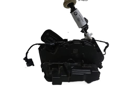 front-right-lock-vw-golf-viii-cd1-da1-2019-36261799 main image