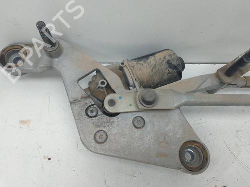 Used Front wiper motor MERCEDES-BENZ V-CLASS (W447) V 250 BlueTEC / d (447.811, 447.813, 447.815) (190 hp) 19938394