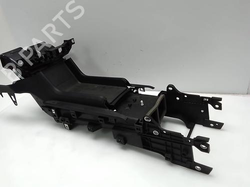 Andre PORSCHE TAYCAN (Y1A) Electric (Y1AAA1, Y1AAI1) | BP28144424O1 