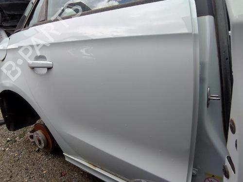 Used Right rear door AUDI A1 Sportback (8XA, 8XF) 1.6 TDI (115 hp) 18576516