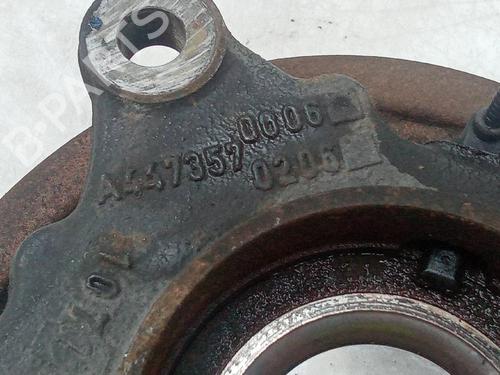 Used Left rear steering knuckle MERCEDES-BENZ V-CLASS (W447) V 250 BlueTEC / d (447.811, 447.813, 447.815) (190 hp) 20115581