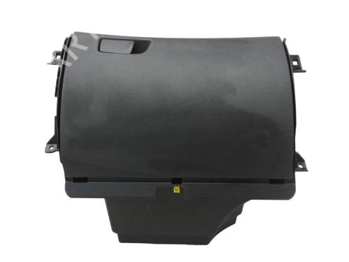 Used Glove box Glove box RENAULT MEGANE IV Hatchback (B9A/M/N_) 1.2 TCe 130 (B9MR) (130 hp) 18737222 18737222
