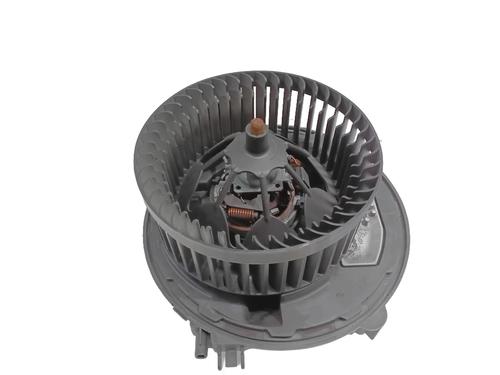 Used Heater blower motor Heater blower motor SEAT ATECA (KH7, KHP) 1.6 TDI (115 hp) 35945128 35945128