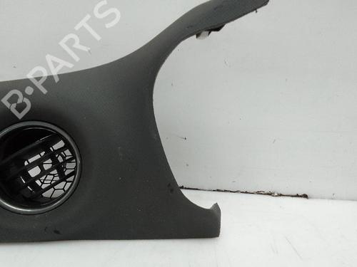 Used Air vent TOYOTA YARIS (_P13_) 1.5 Hybrid (NHP130_, NHP130) (101 hp) 23643352