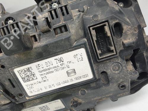 Used Instrument cluster SEAT LEON (5F1) [2012-2021]  26284235