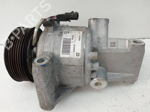 AC-Kompressor AC-Kompressor DACIA SANDERO II TCe 90 (B8M1, B8MA, B8AC) (90 hp) 18737497 18737497