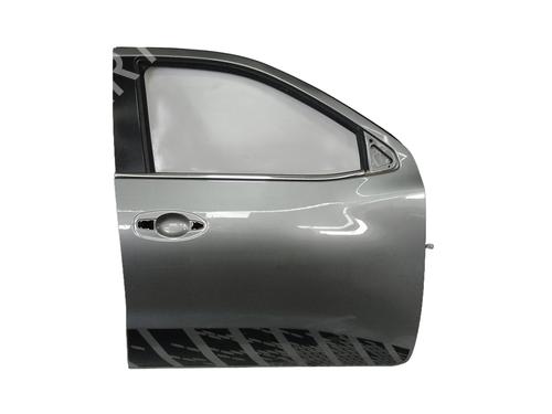 Used Right front door TOYOTA YARIS (_P13_) 1.5 Hybrid (NHP130_) (101 hp) 26160255