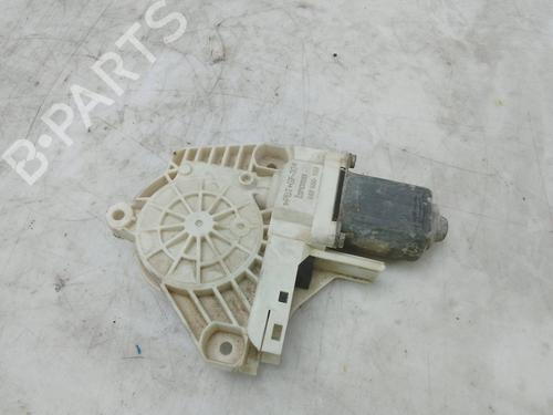 Used Right rear window motor Right rear window motor AUDI Q5 (8RB) 2.0 TFSI quattro (211 hp) 19082546 19082546