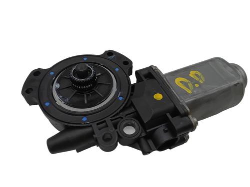 Used Right front window motor HYUNDAI SANTA FÉ II (CM) 2.2 CRDi 4x4 (155 hp) 30317703