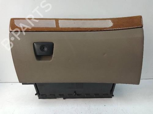 Used Glove box VOLVO XC90 I (275) D5 AWD (185 hp) 18738175