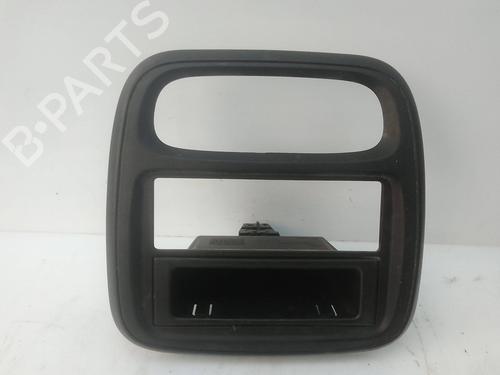handskerum-renault-trafic-iii-van-fg_-684758924r-2014-21168625 main image