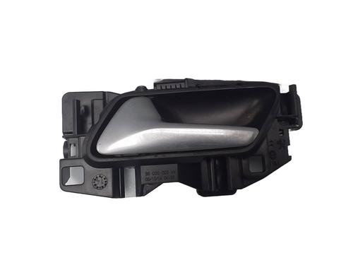 Used Front left interior door handle Front left interior door handle 23103342 23103342