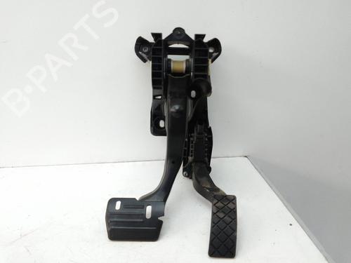 Used Pedal Pedal 26054544 26054544