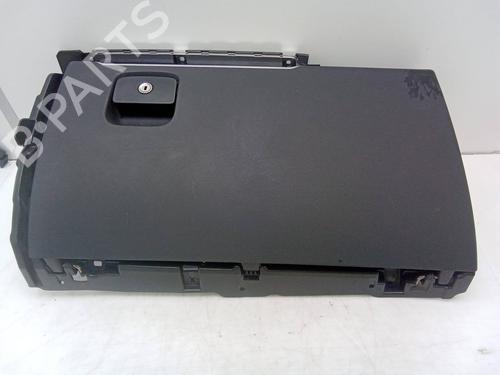 Used Glove box JAGUAR F-PACE (X761) 2.0 TD4 AWD (180 hp) 26158983