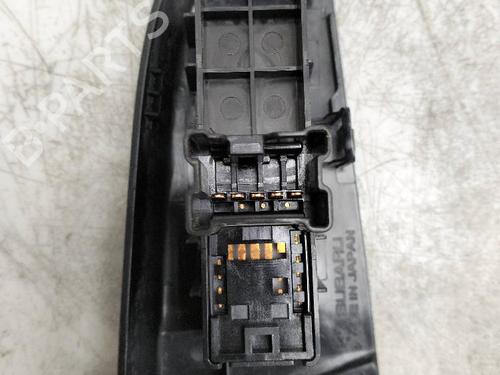 Used Left rear window switch SUBARU XV (_GP_) 2.0 D AWD (109 hp) 20143819