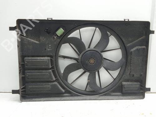 Used Radiator fan FORD TRANSIT CUSTOM V362 Van (FY, FZ) 2.2 TDCi (125 hp) 26160531