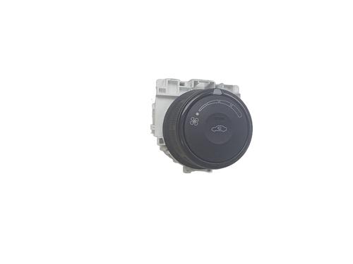 climate-control-toyota-yaris-_p21_-_pa1_-_ph1_-10-ksp211-2020-18957149 main image
