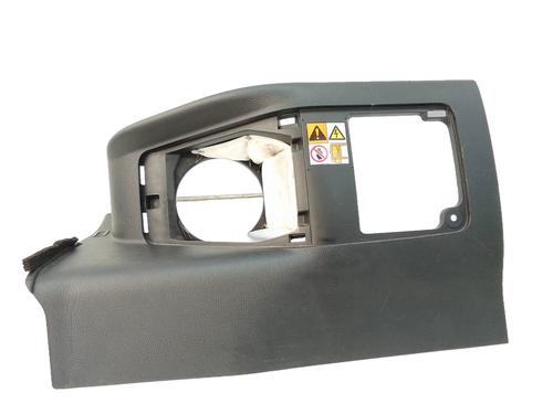 other-toyota-corolla-estate-_e21_-18-hybrid-zwe211-7697302020-2019-18596800 main image