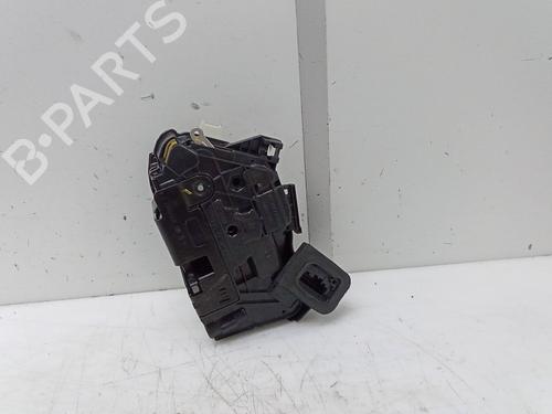 hjre-fortil-las-vw-passat-b8-3g2-cb2-2014-28149392 main image