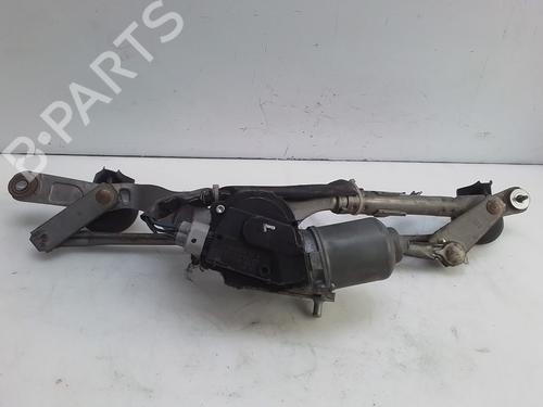 Used Front wiper motor TOYOTA AURIS (_E15_) 1.4 D-4D (NDE150_, NDE150R) (90 hp) 29386386