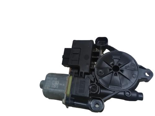 Used Right front window motor Right front window motor VW T-ROC Convertible (AC7, AC8) 1.5 TSI (150 hp) 34341552 34341552