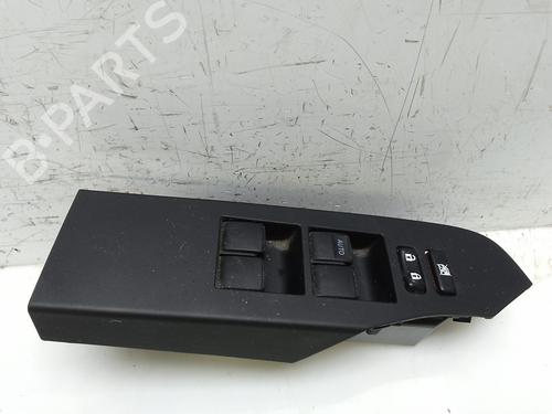 Used Left front window switch TOYOTA AURIS Estate (_E18_) 1.6 (ZRE185_) (132 hp) 29420705